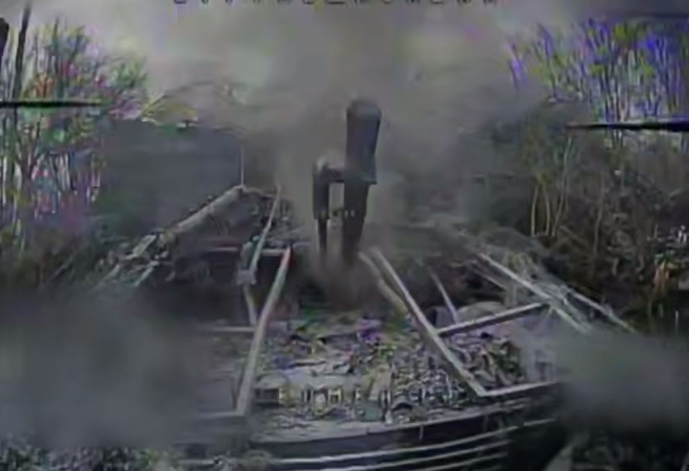 Прикордонники виявили та уразили техніку ворога на Південно-Слобожанському напрямку. Відео