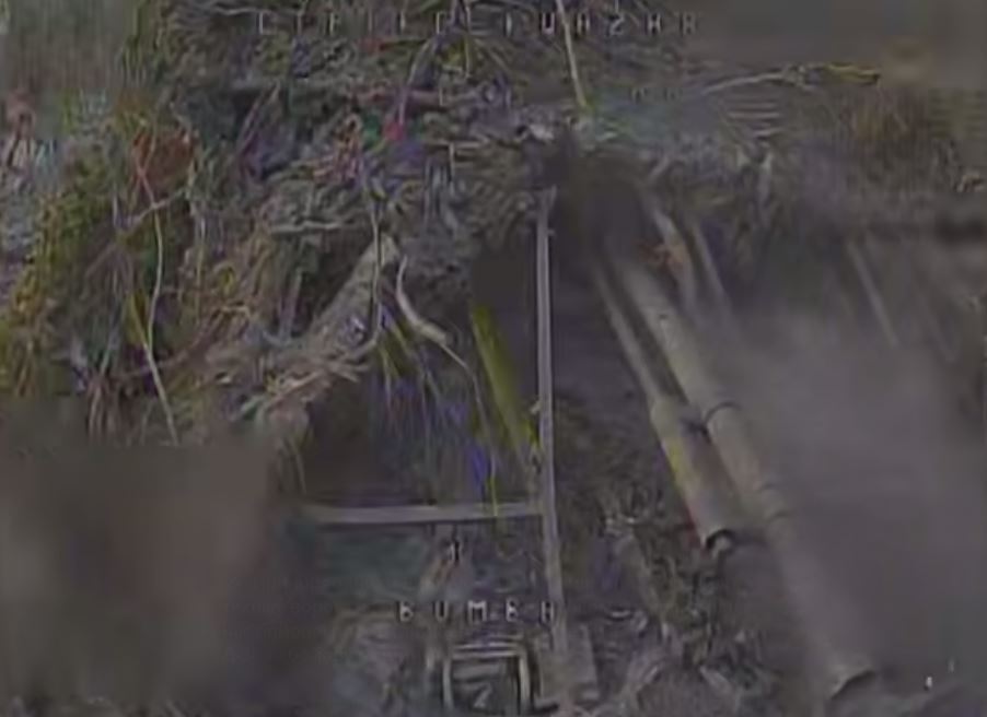 Прикордонники виявили та уразили техніку ворога на Південно-Слобожанському напрямку. Відео