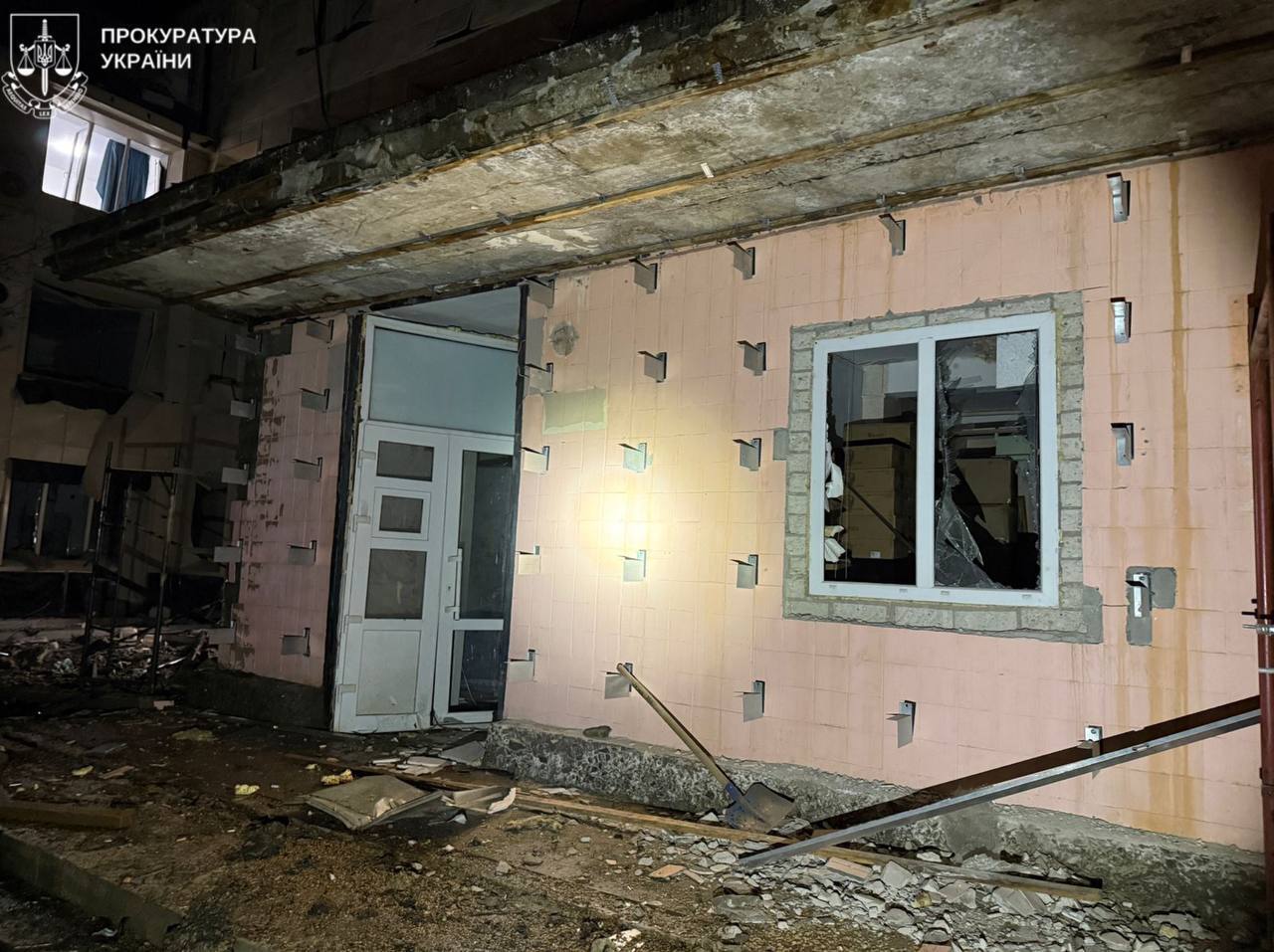 В Одесі окупанти влучили в пологовий і житлові будинки: є жертви, серед поранених – дитина. Фото