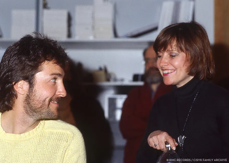 Таємниці особистого життя Квітки Цісик: що відомо про два шлюби американської співачки з українською душею та чим займається її єдиний син