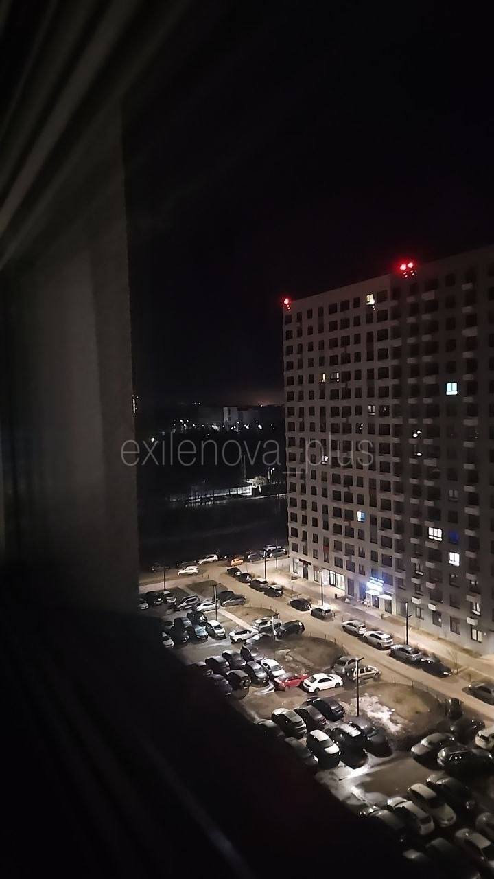 Зафіксовано численні влучання: у російському Ярославлі дрони атакували НПЗ, спалахнула пожежа. Фото та відео