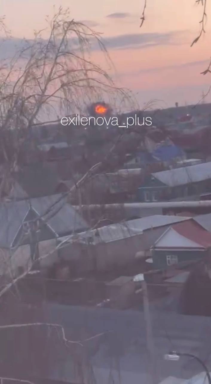 Ракета "Фламинго" попала по российскому производству взрывчатки в Чапаевске. Видео