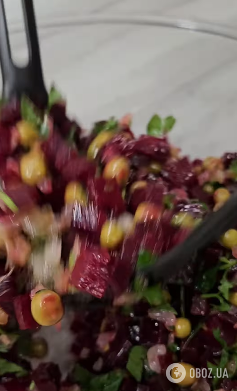 Вкусный салат со свеклой без майонеза: можно есть в пост