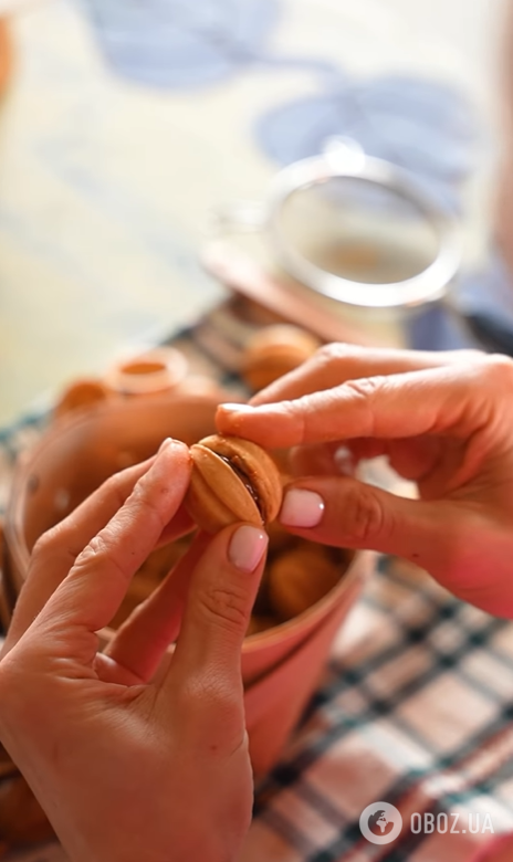 Домашние орешки со сгущенкой, как в детстве: рецепт от Ольги Мартыновской