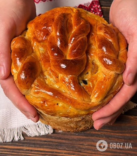 Ароматна і пухка паска за бабусиним рецептом: як зробити вдале дріжджове тісто