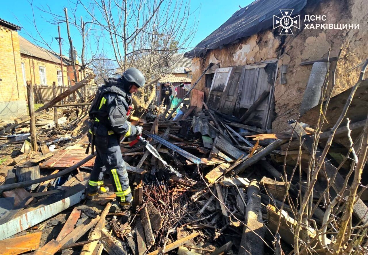 У Харкові ворожий дрон влучив у приватний будинок: є постраждалі. Фото
