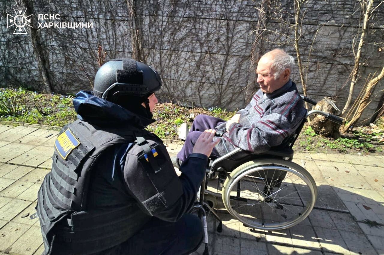 У Харкові ворожий дрон влучив у приватний будинок: є постраждалі. Фото