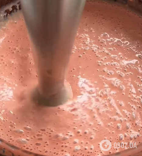 Смачний печінковий торт для святкового столу: що зробити, щоб млинці не гірчили