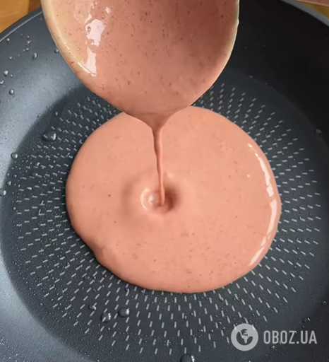 Смачний печінковий торт для святкового столу: що зробити, щоб млинці не гірчили