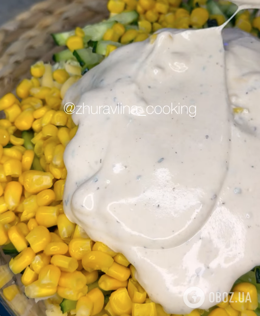 Салат из пекинской капусты для пасхального стола: самый простой рецепт