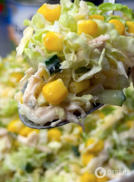 Салат из пекинской капусты для пасхального стола: самый простой рецепт