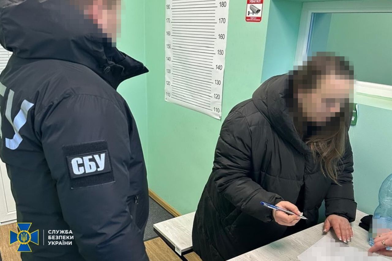 Пропонували за гроші вивезти за кордон: на Черкащині викрили ще 5 "ухилянтських схем". Фото