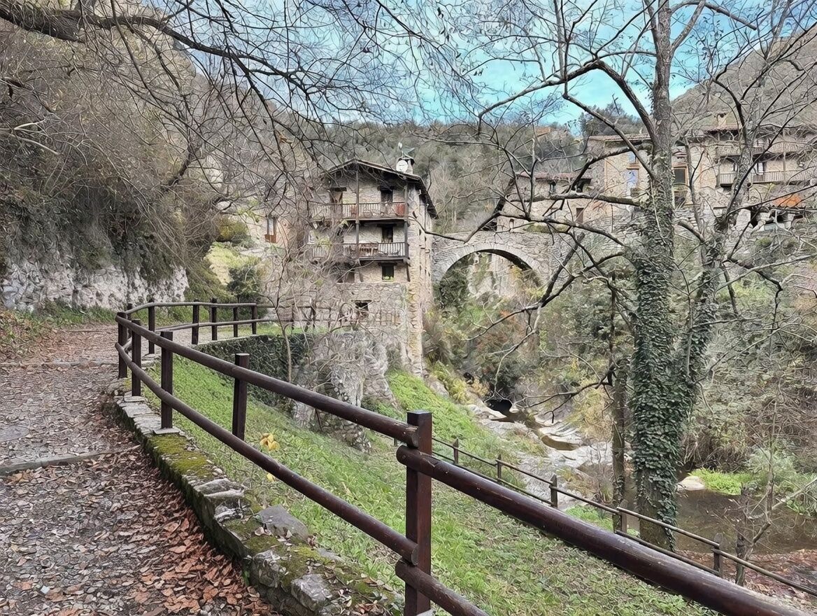 До 2023 года не было мобильной связи: деревню в Испании назвали сокровищем для туристов