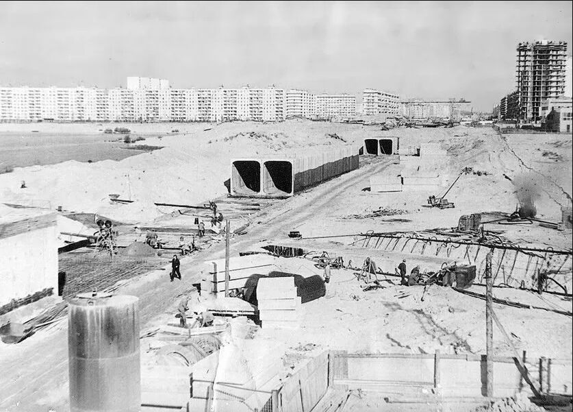 В сети показали, как в 1970-х годах строили метро на Оболонь в Киеве. Архивные фото