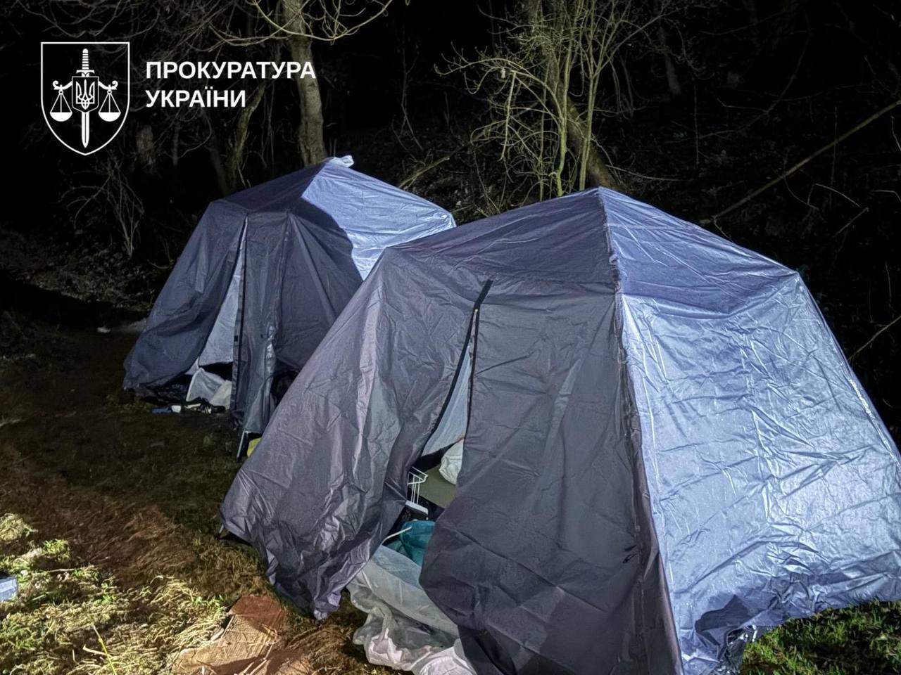 На Ивано-Франковщине разоблачили банду, которая занималась производством и сбытом наркотиков: изъято 165 кг амфетамина. Фото