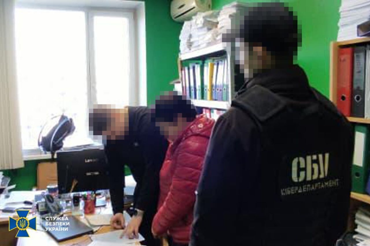 Восхваляла Путина и оправдывала вооруженную агрессию РФ против Украины: в Киеве задержали чиновницу Минкульта. Фото