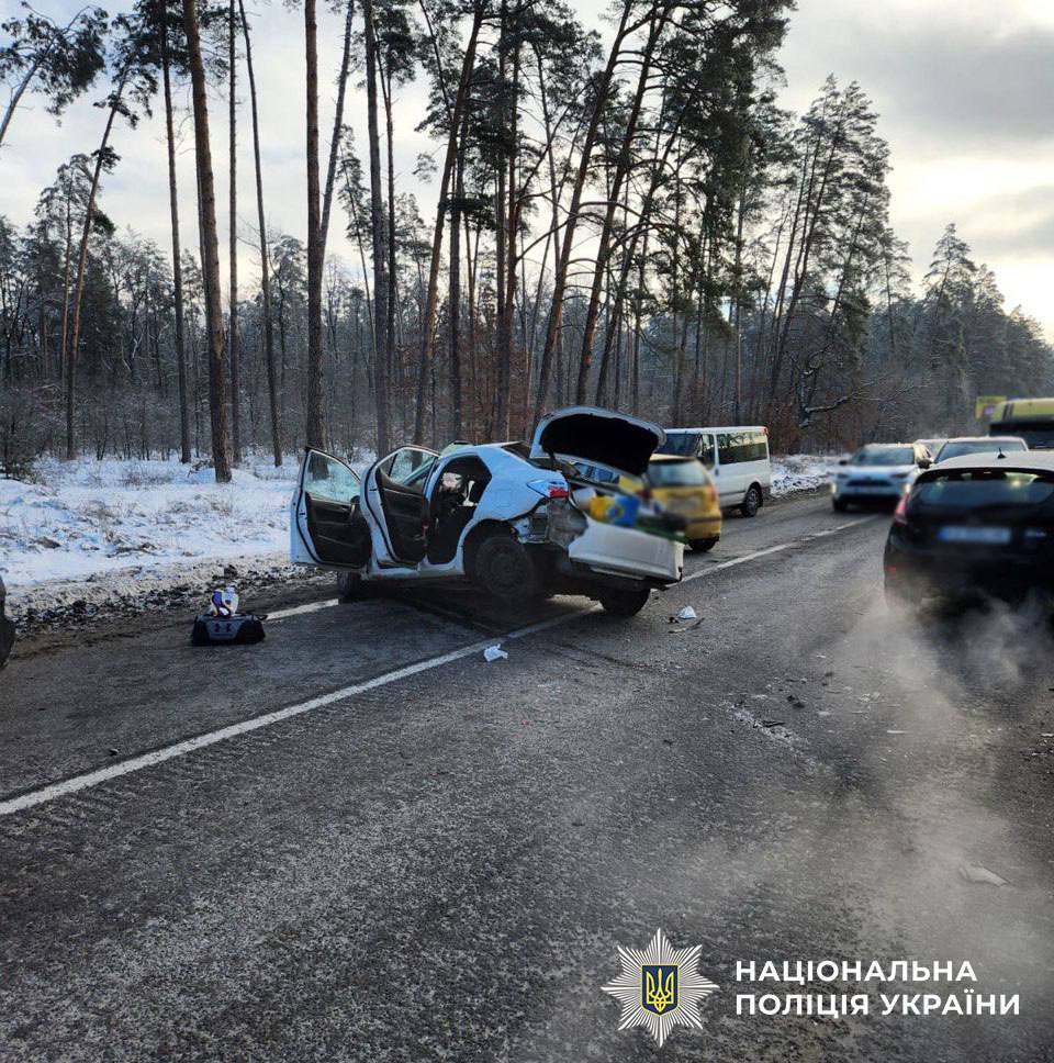 Понад 200 ДТП з постраждалими: страшна статистика аварійності в Києві та області за лютий