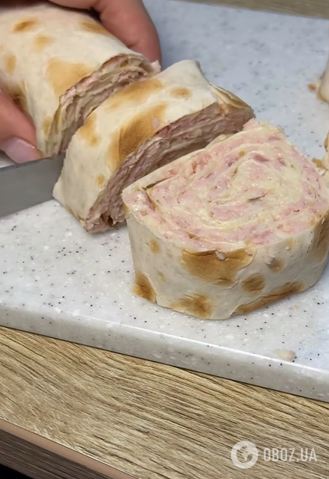 Ліниві міні-піци з лаваша: готуються максимум 15 хвилин