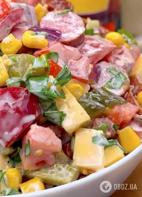 Сытный салат из овощей и колбасы: рецепт блюда для пасхального стола