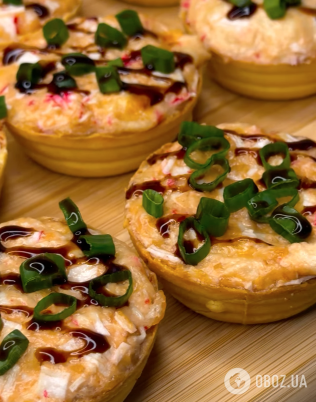 Смачні запечені тарталетки з крабовою начинкою: ділимося легким рецептом закуски для великоднього столу