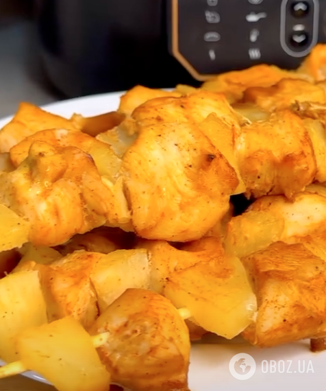 Гавайський шашлик із філе та з ананасом: ділимося простим рецептом