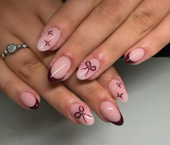 Який манікюр модний цієї весни: поєднує одразу два тренди