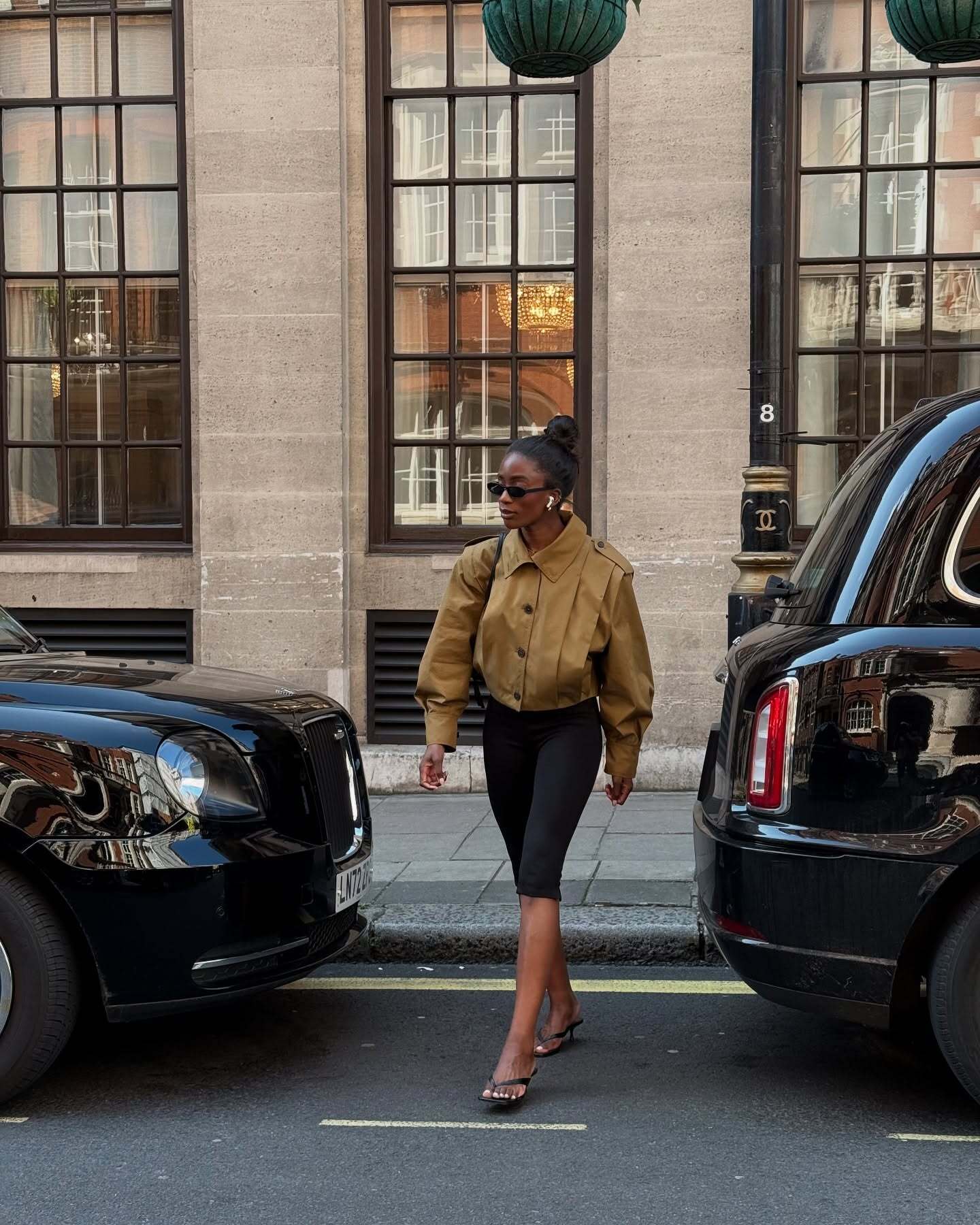 Кінець епохи чорного: сім кольорів, які витіснять класику в 2026 році