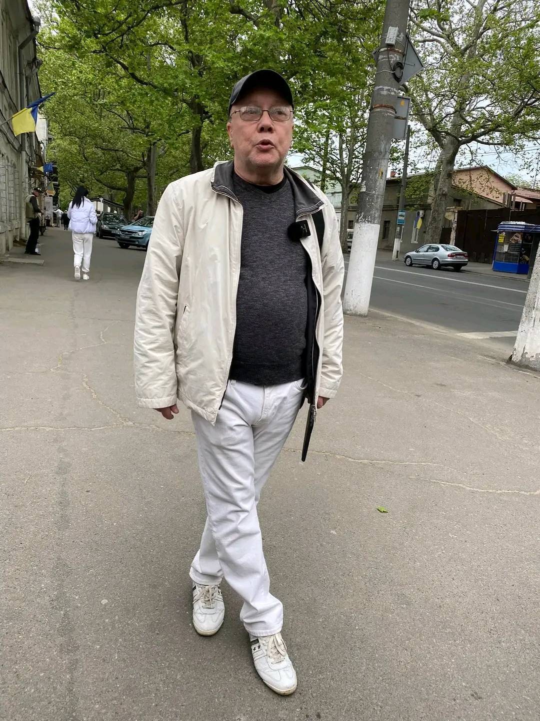 Срежиссировал собственные похороны и мечтал, чтобы прах развеяли над морем. Друзья Владимира Комарова – о его жизни и мистических совпадениях после смерти