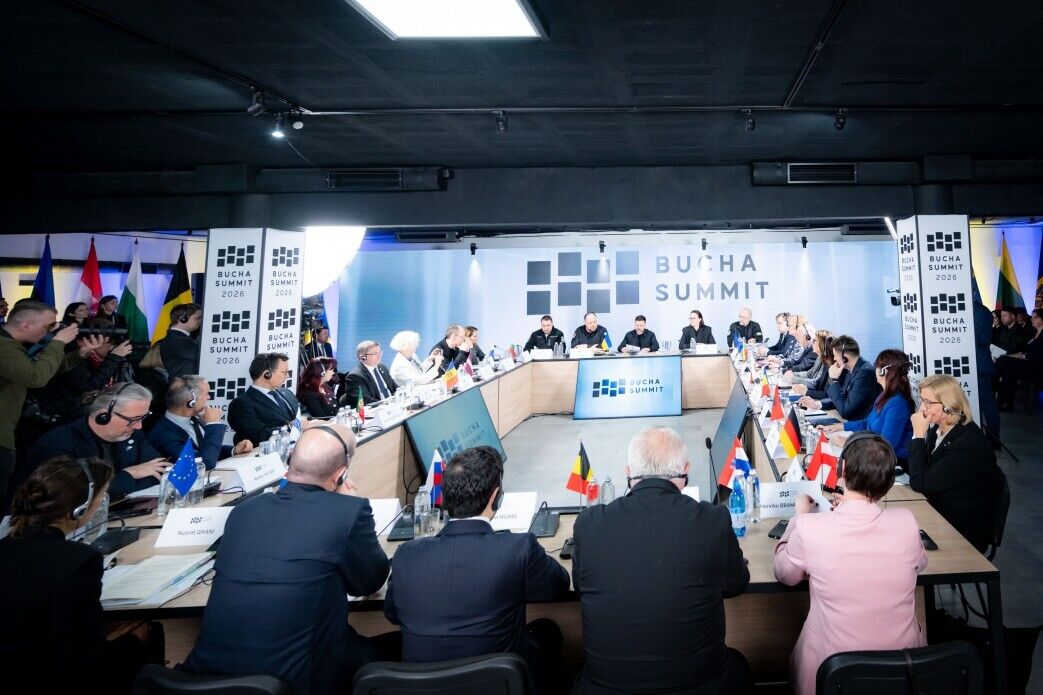 "Нацизм отримав покарання, а не послаблення санкцій": Зеленський в Бучі дорікнув світовим лідерам за нерішучість щодо Росії. Відео