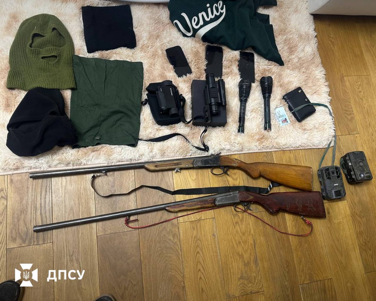 Брали €10 тыс. за каждого "клиента": на Буковине разоблачили масштабный канал переправки уклонистов за границу. Фото и видео