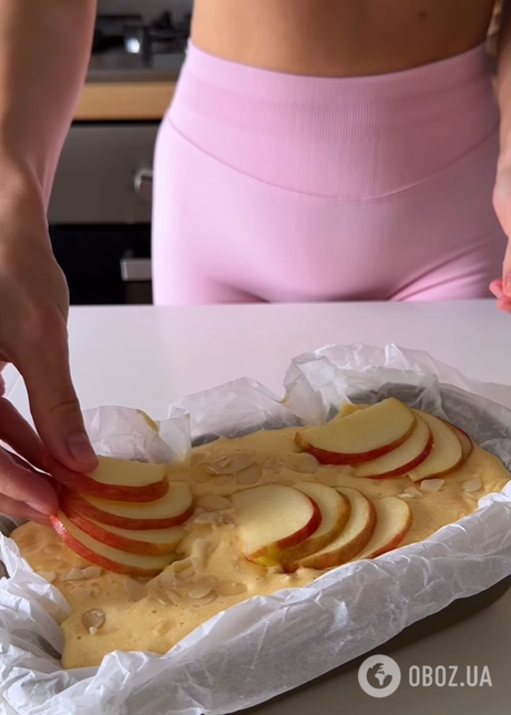 Пышная домашняя шарлотка без сахара: как приготовить низкокалорийный десерт