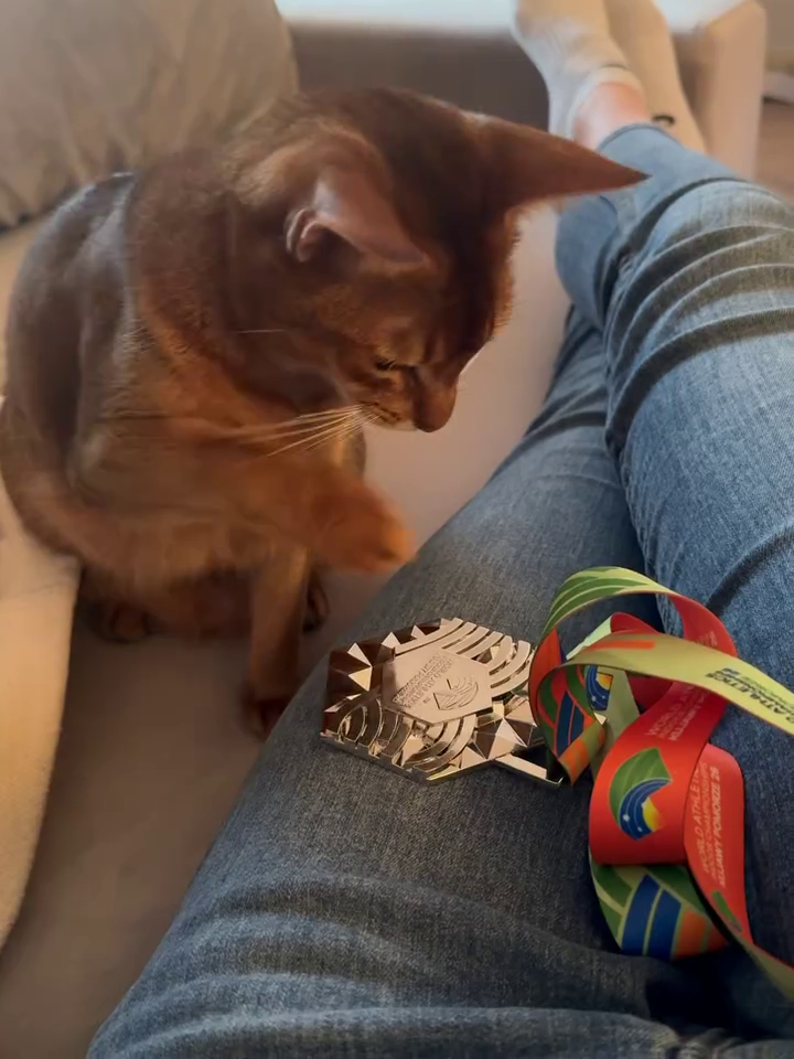 Самая красивая легкоатлетка Украины сфотографировалась в женской раздевалке и произвела фурор