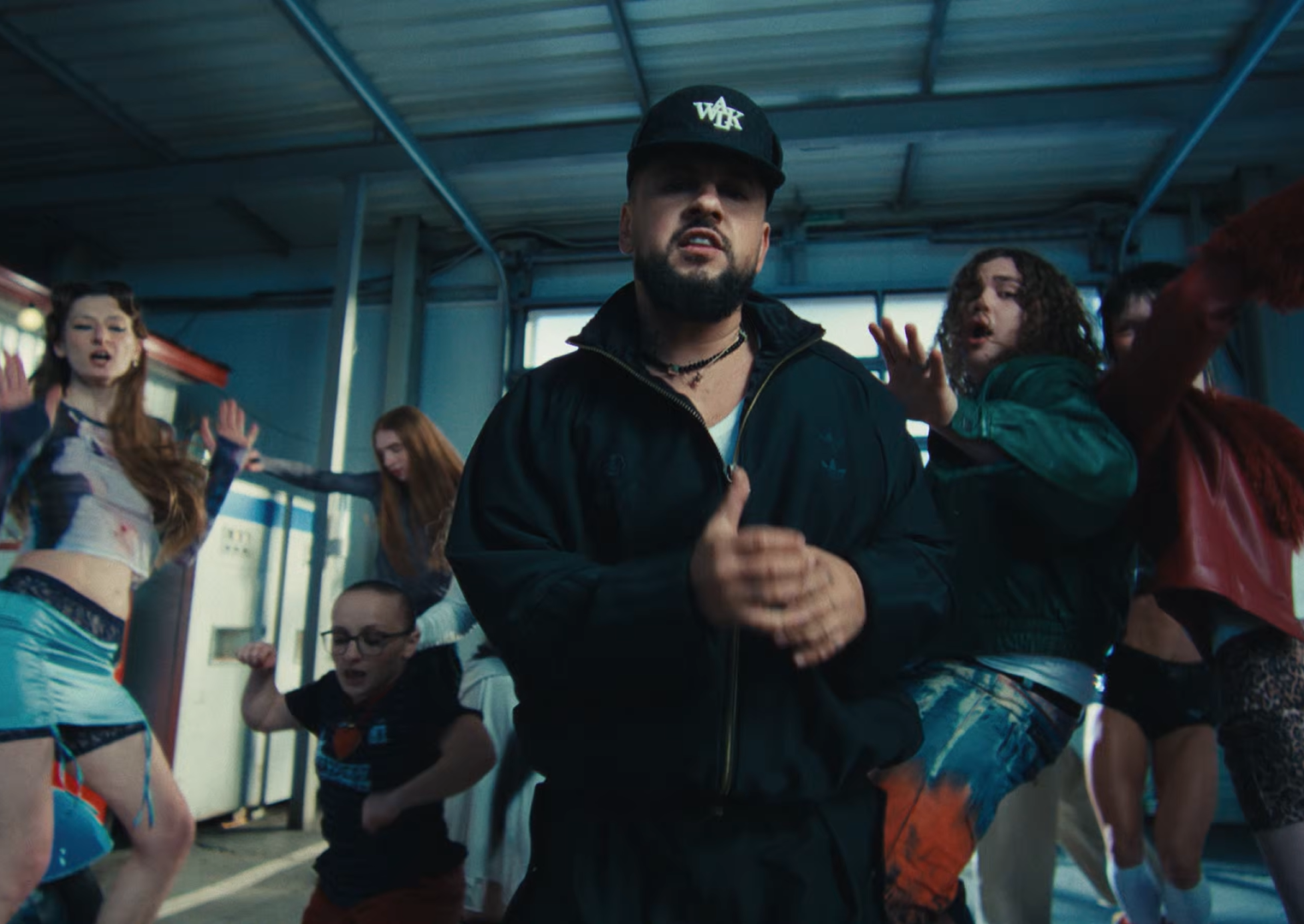 Монатіку – 40: чи зміг співак повернути форму після хвилі насмішок у мережі та який вигляд він має зараз