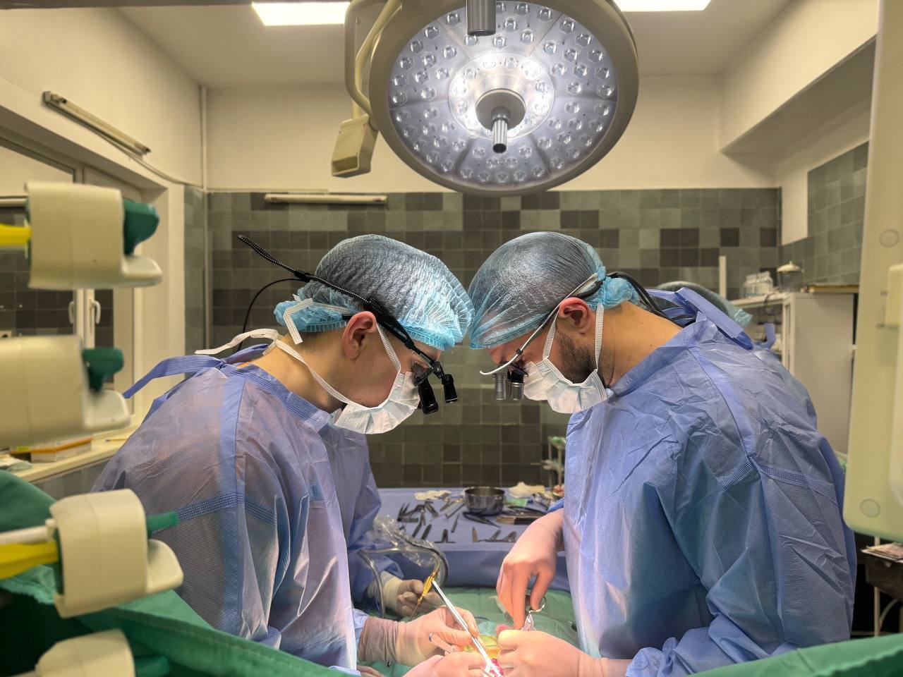 Операція тривала 12 годин: у Львові врятували 8-місячного хлопчика з критичною вадою серця. Фото