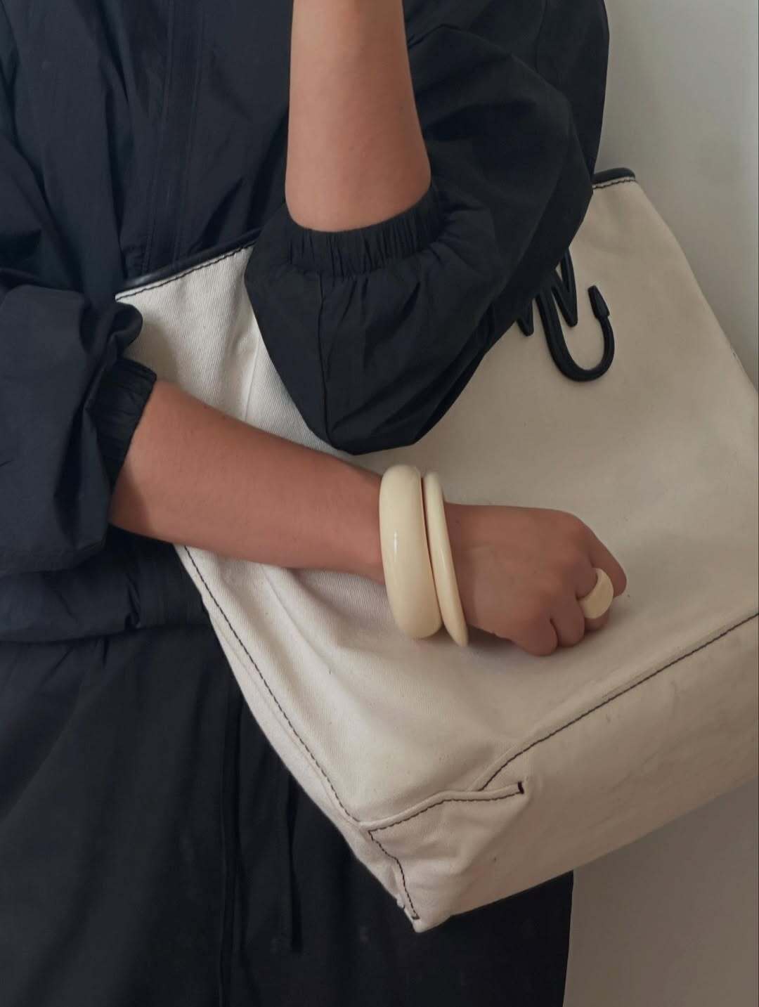 Якщо не хочеться мати нудний вигляд: 7 трендових аксесуарів для весняного гардеробу