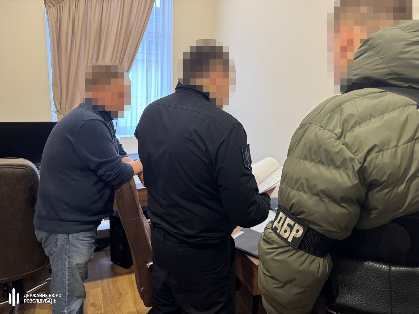 Повідомлено про підозру трьом особам