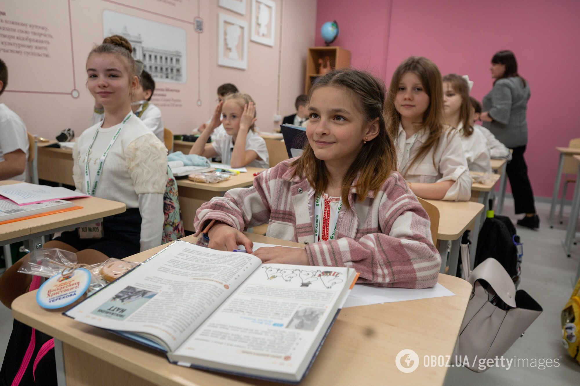 Весь класс говорит на украинском: Иванна Коберник рассказала об уникальной ситуации в школе Киева, где учится ее дочь