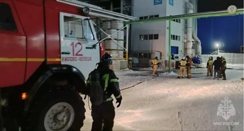 У Росії поскаржилися на атаку дронів на хімхавод у Кіровській області: що відомо про наслідки. Фото і відео