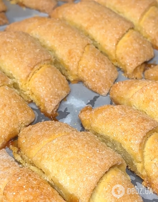 Хрусткі рогалики, від яких неможливо відірватися: рецепт, який підкорює мережу