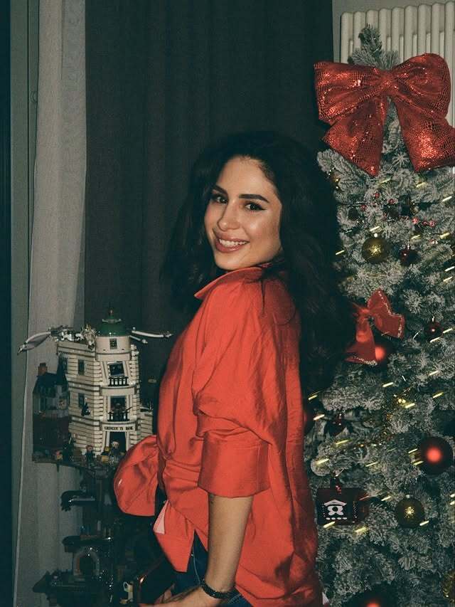 "Якщо ти колись поїдеш до Росії..." Українська співачка приголомшила ультиматумом від брата-чиновника