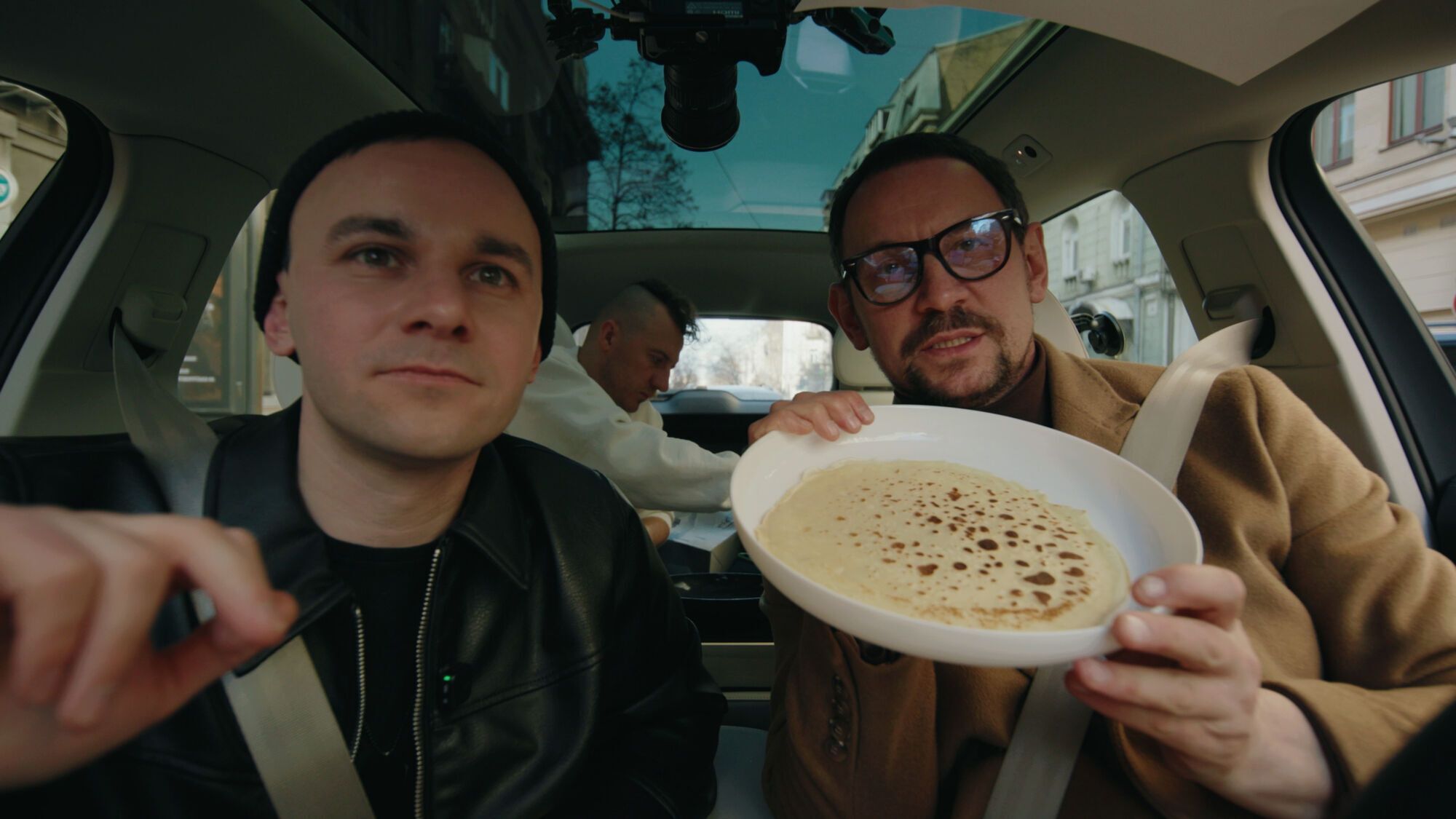 Борис Джонсон заспівав "Вже не сом" у новому випуску "Труба кличе 2.0": "Друга Ріка" збирає 15 млн грн для ГУР