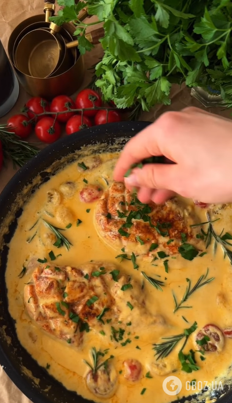 Куриное филе получится нежным и сочным: как вкусно приготовить мясо на обед