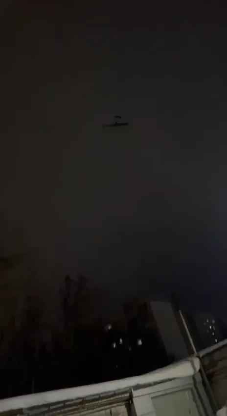 У Саратові та Енгельсі пролунали десятки вибухів: повідомляють про перебої зі світлом. Фото і відео