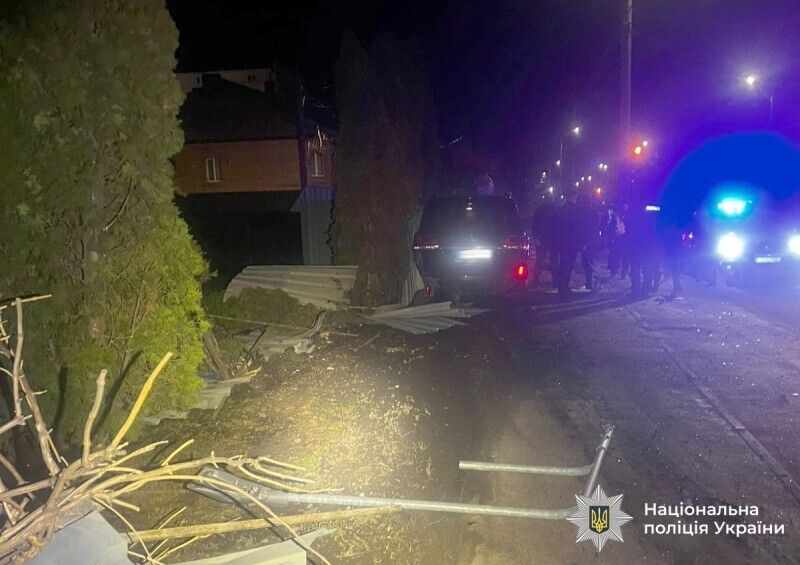 В Виннице нетрезвый водитель убегал от полиции и устроил смертельное ДТП. Фото