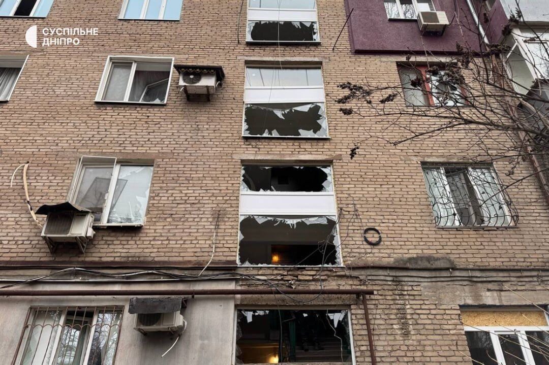 Оккупанты атаковали Кривой Рог и Никополь: есть попадание в девятиэтажку и раненые. Фото и видео