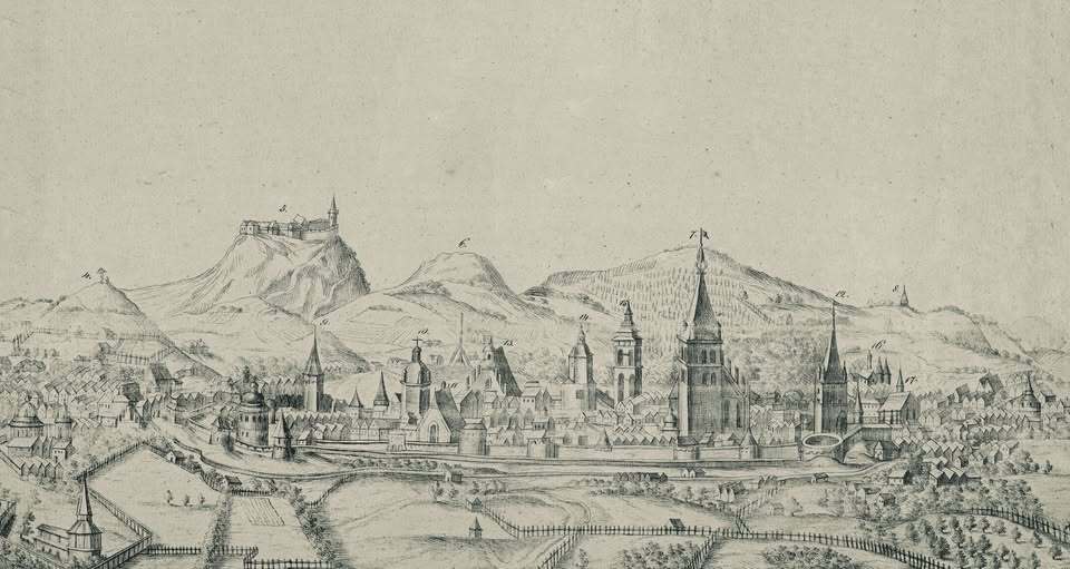 Старий Львів на гравюрах: у мережі показали місто в давнину