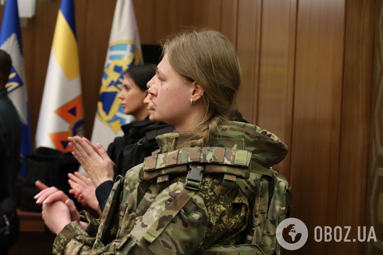 Награды и новые анатомические бронежилеты: в Киеве состоялся форум женщин системы МВД