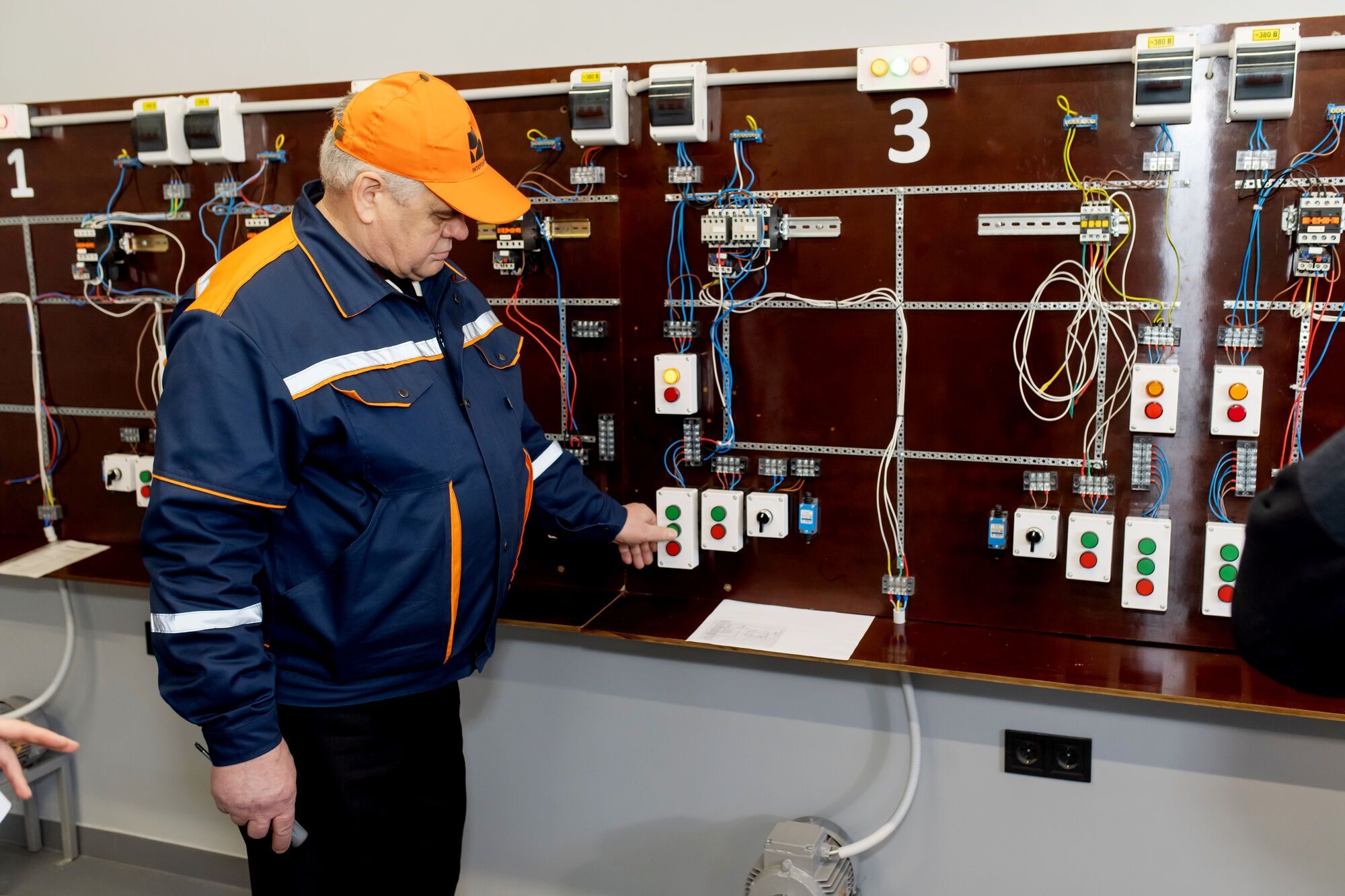 Міська влада Дніпра та "Інтерпайп" Пінчука розвинуть екосистему технічної освіти