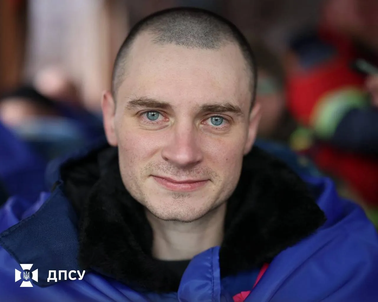 Сотни украинских защитников возвращаются домой: Зеленский сообщил о новом обмене пленными. Фото и видео