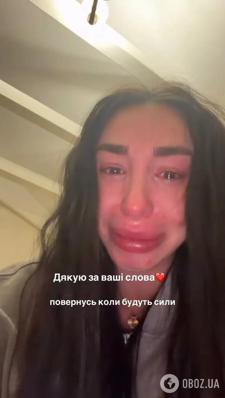 "Я ему писала все эти дни". Блогер Ева Мишалова в истерике вышла на связь после зверского убийства возлюбленного Игоря Комарова на Бали